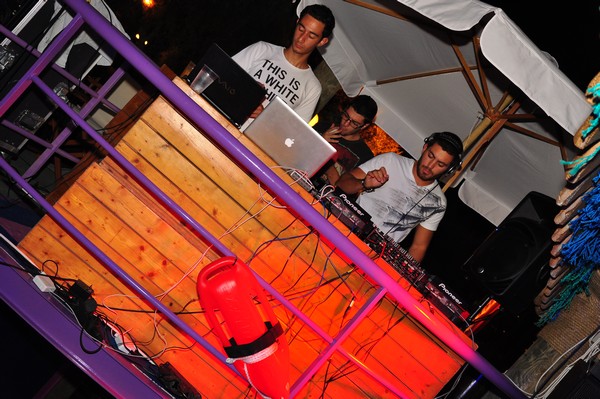 Night Beach Party @ Edde Sands